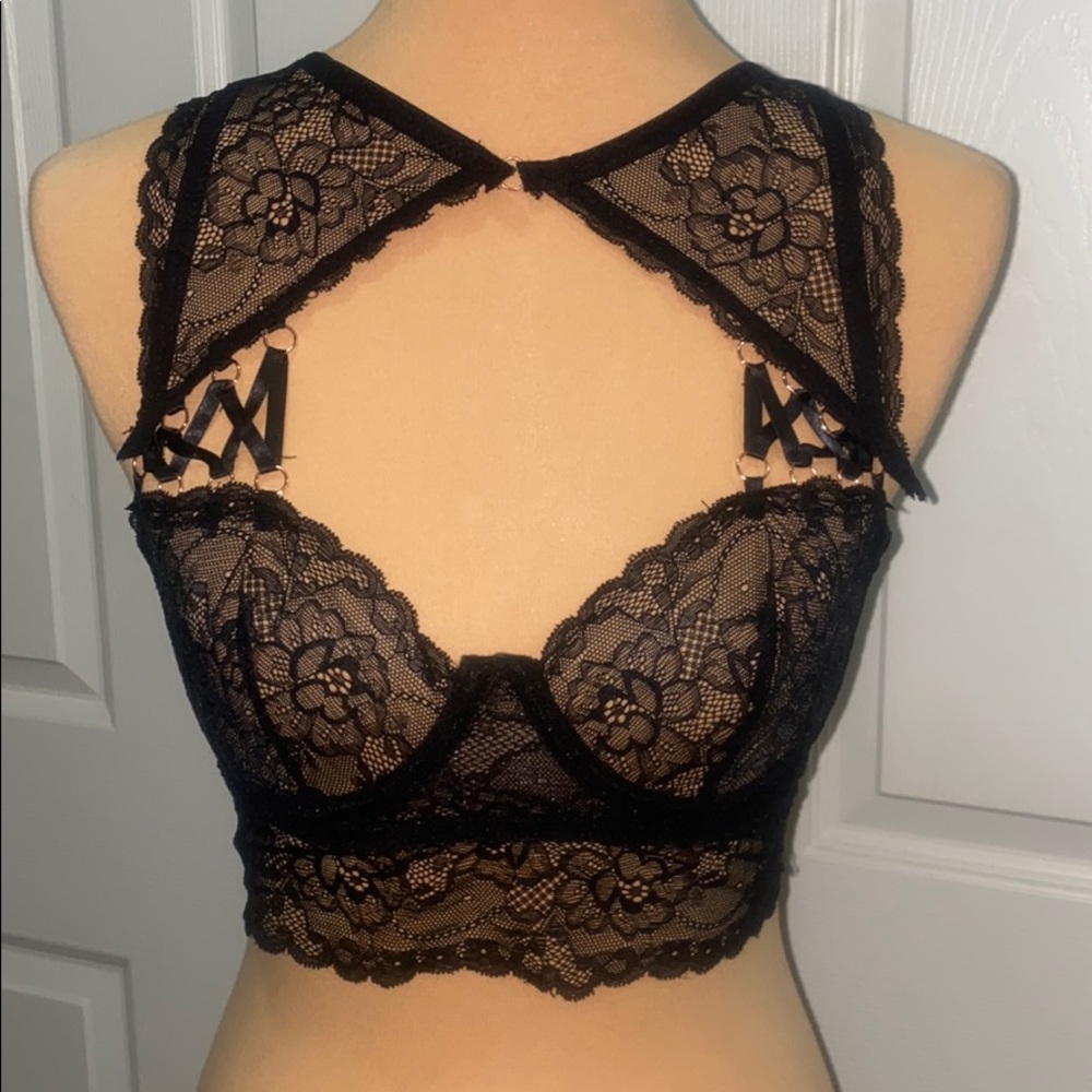 NWOT Lace Bra - Picture 2 of 6